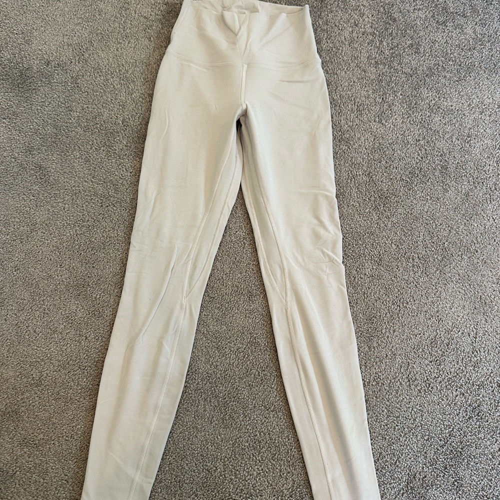 Women's Lulu Lemon light purple High-Waisted leggings